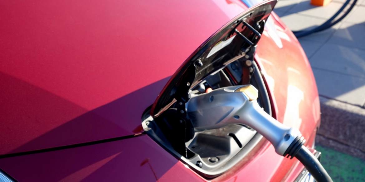 Electric Vehicles Provide Large GHG Reductions in Minnesota