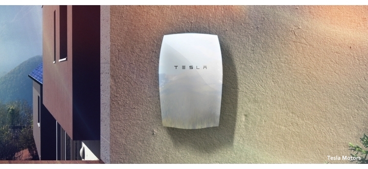 Tesla_Powerwall--mounted2